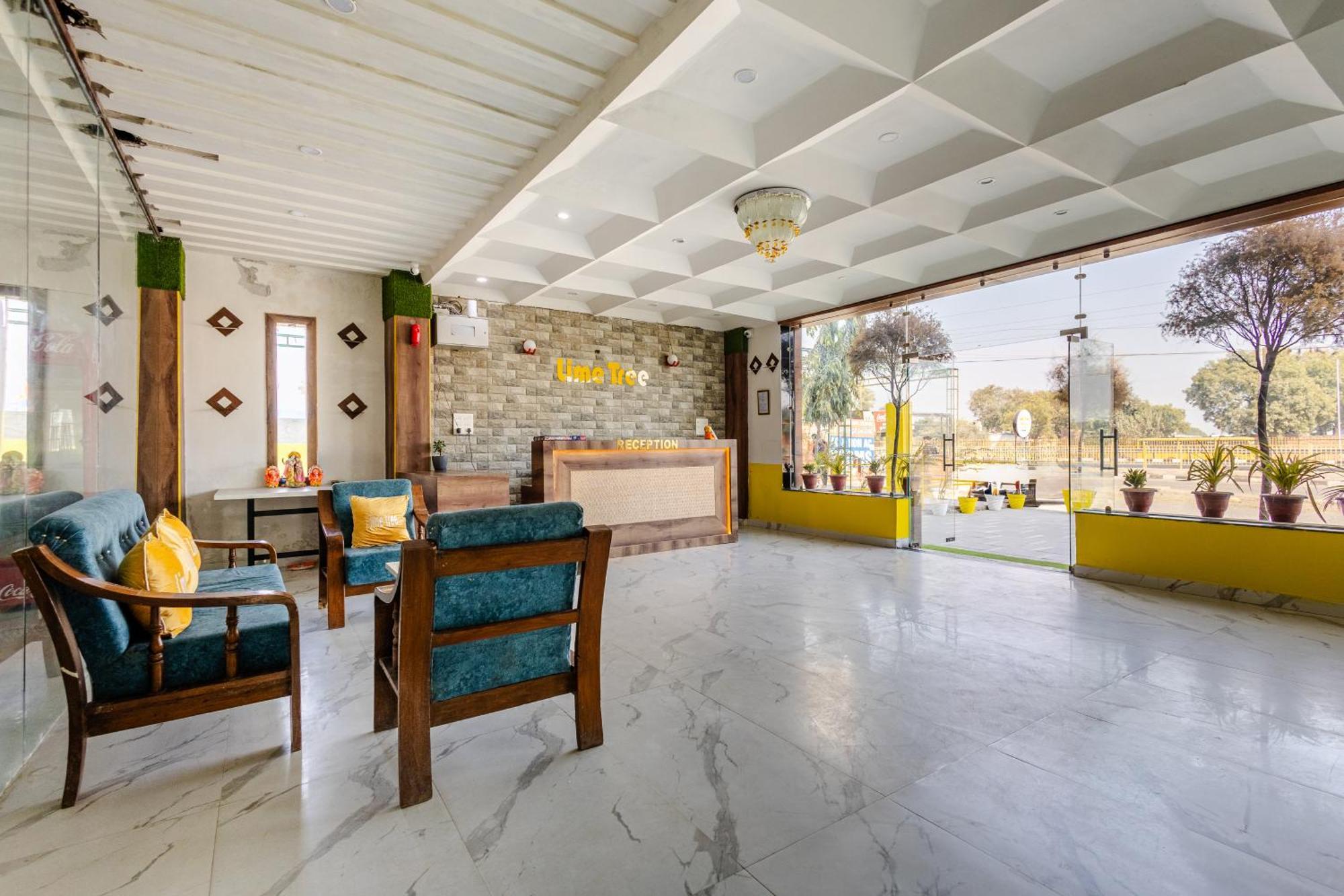 Lime Tree Hotel And Banquet Vrindávan Kültér fotó