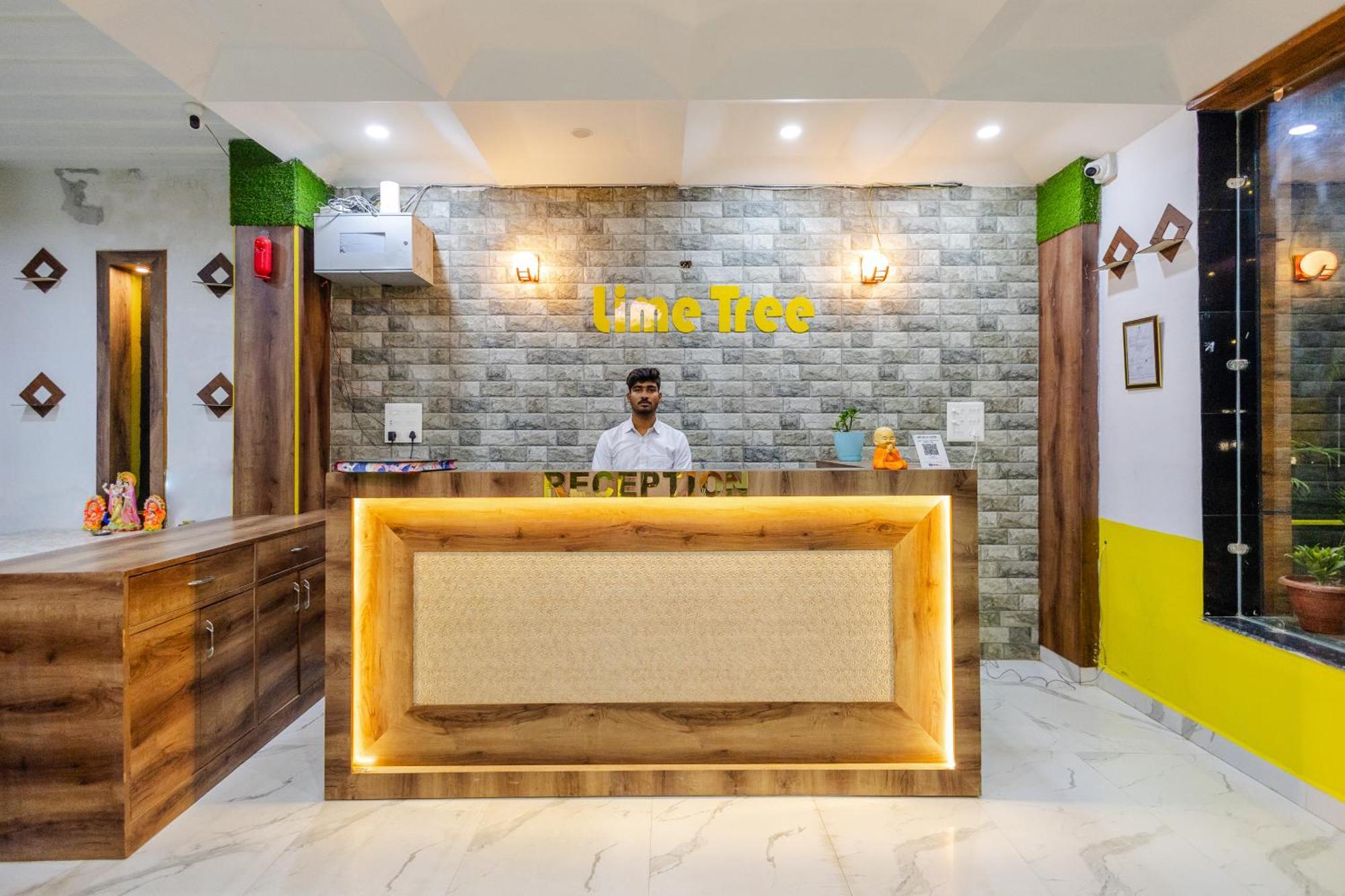 Lime Tree Hotel And Banquet Vrindávan Kültér fotó